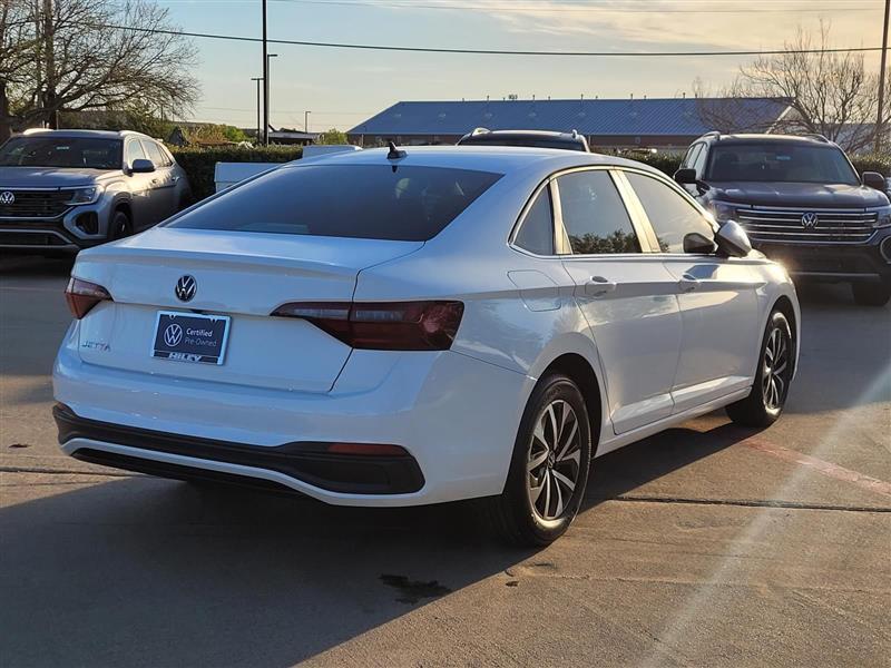 Volkswagen Jetta S 2024