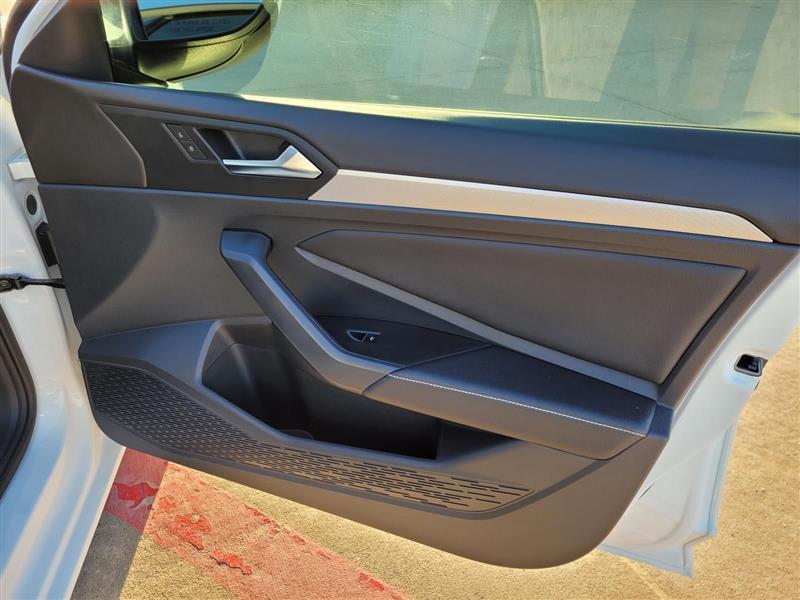 Volkswagen Jetta S 2024