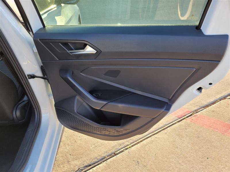 Volkswagen Jetta S 2024