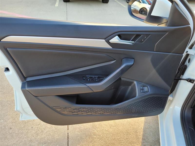 Volkswagen Jetta S 2024