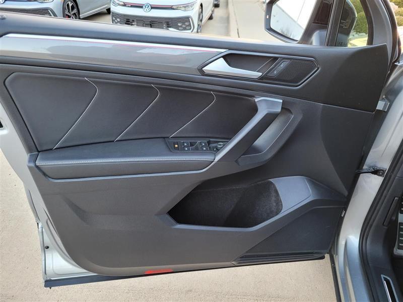 Volkswagen Tiguan SE R-Line Black 2023