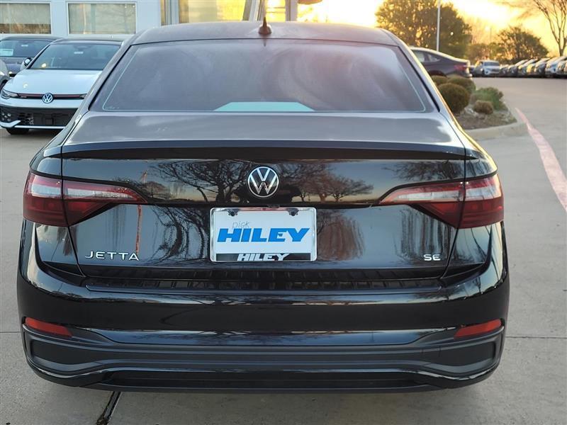 Volkswagen Jetta SE 2024