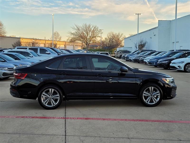 Volkswagen Jetta SE 2024