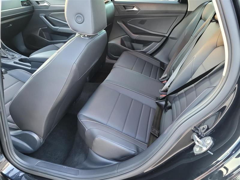 Volkswagen Jetta SE 2024