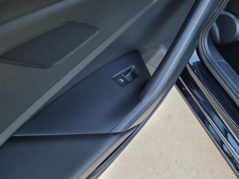 Volkswagen Jetta SE 2024