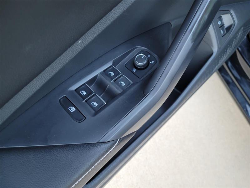 Volkswagen Jetta SE 2024