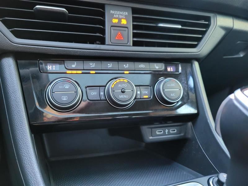 Volkswagen Jetta SE 2024