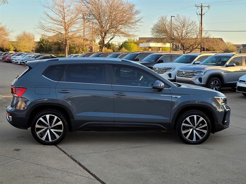 Volkswagen Taos Comfortline 2023