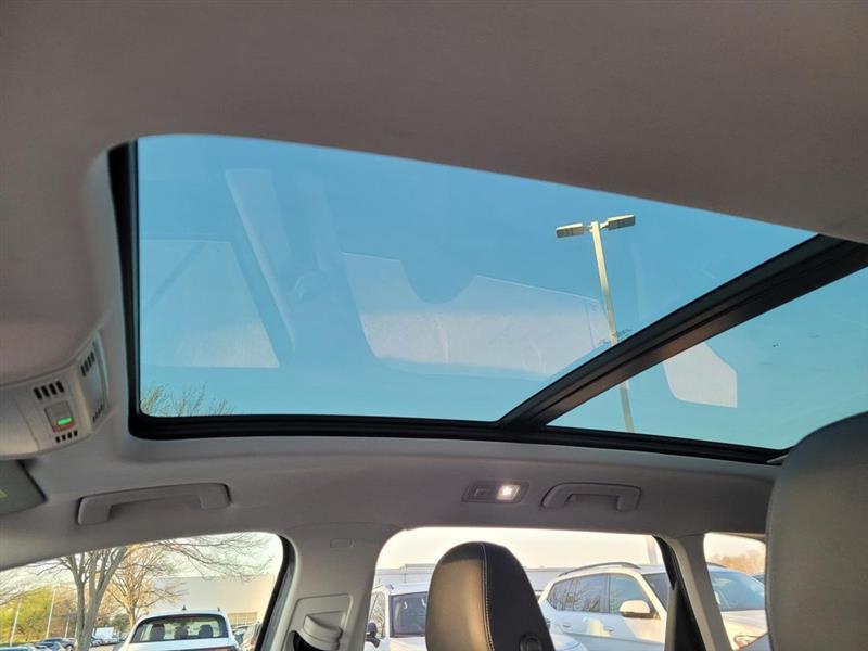 Volkswagen Taos Comfortline 2023