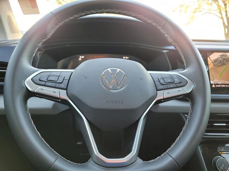 Volkswagen Taos Comfortline 2023