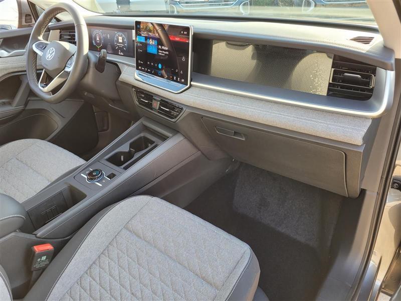 Volkswagen Tiguan S 2025