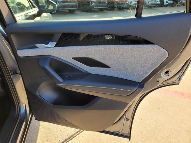 Volkswagen Tiguan S 2025