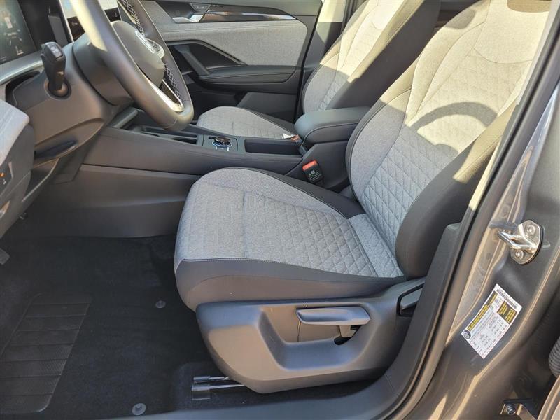 Volkswagen Tiguan S 2025