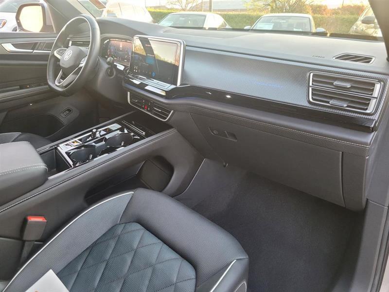 Volkswagen Atlas Cross Sport SEL Premium R-Line 4MOTION 2024