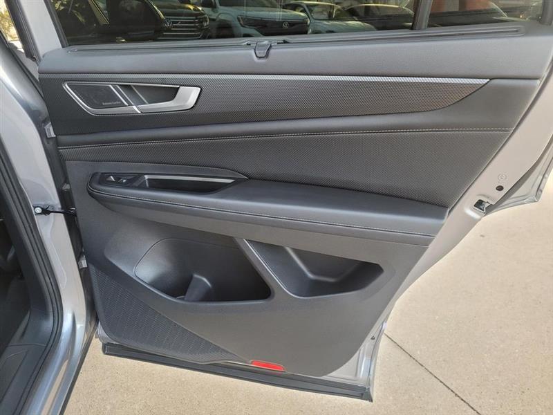 Volkswagen Atlas Cross Sport SEL Premium R-Line 4MOTION 2024