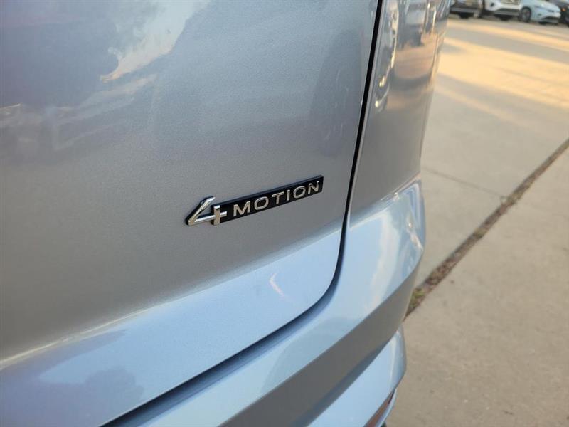 Volkswagen Atlas Cross Sport SEL Premium R-Line 4MOTION 2024