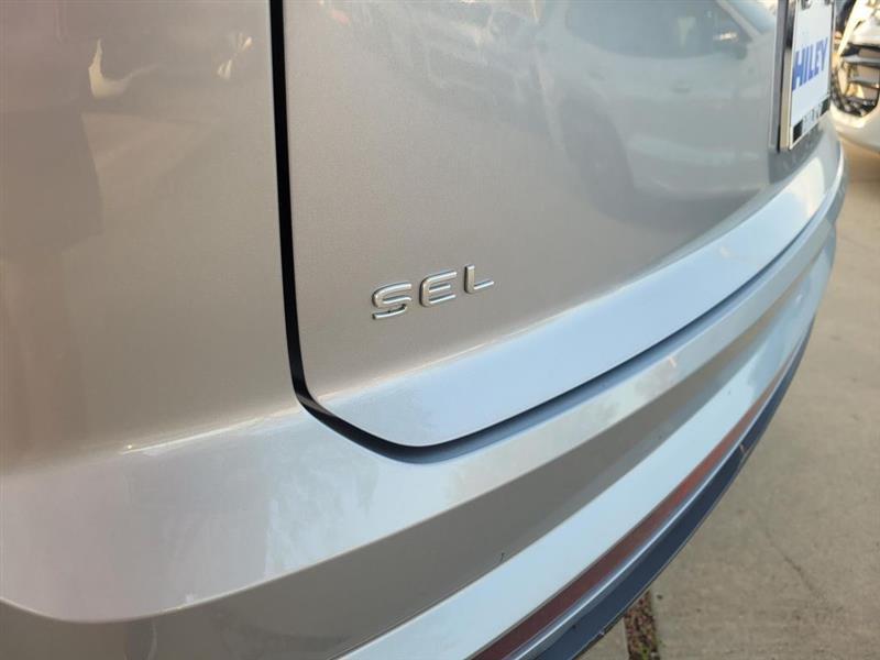 Volkswagen Atlas Cross Sport SEL Premium R-Line 4MOTION 2024