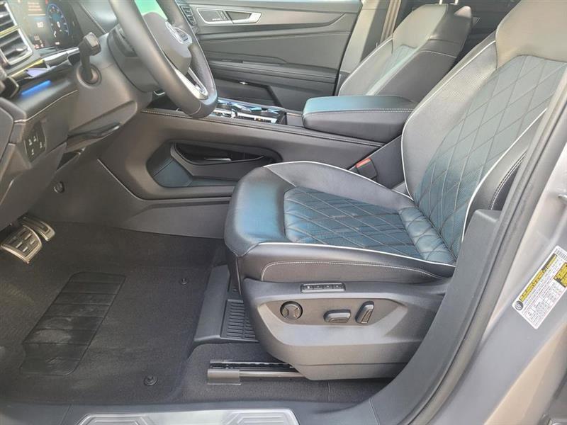 Volkswagen Atlas Cross Sport SEL Premium R-Line 4MOTION 2024