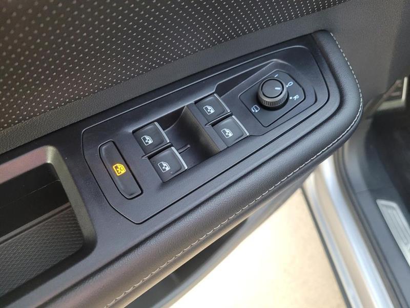 Volkswagen Atlas Cross Sport SEL Premium R-Line 4MOTION 2024