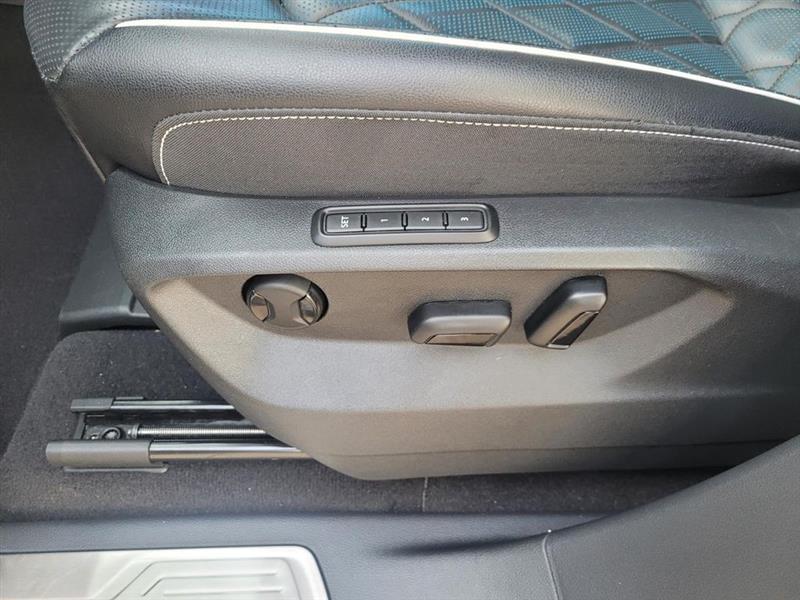 Volkswagen Atlas Cross Sport SEL Premium R-Line 4MOTION 2024