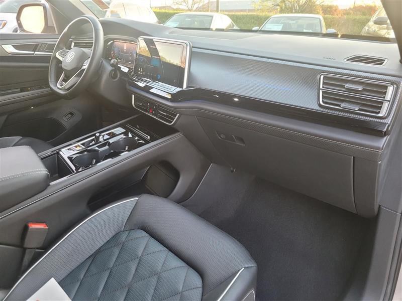 Volkswagen Atlas Cross Sport SEL Premium R-Line 4MOTION 2024