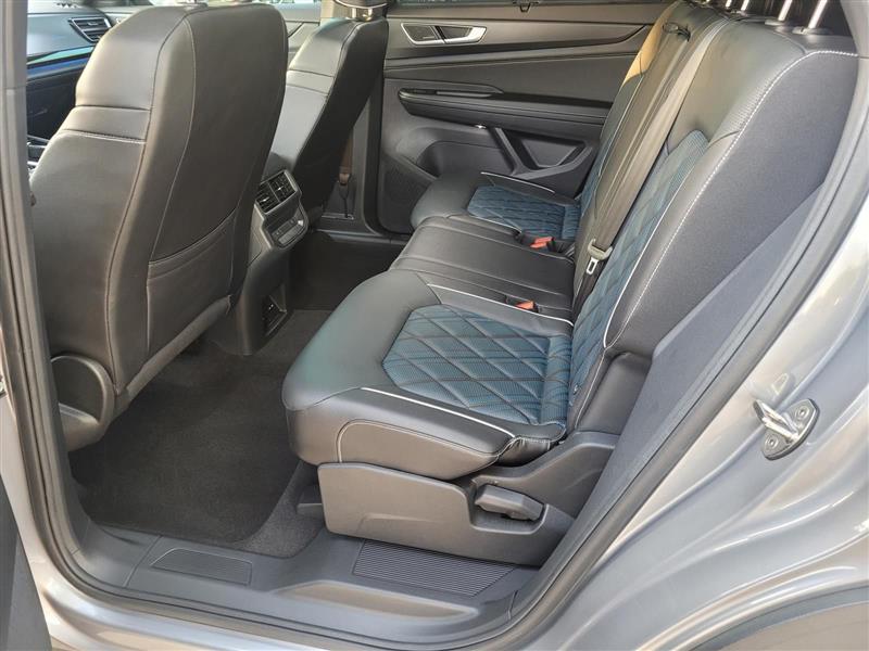 Volkswagen Atlas Cross Sport SEL Premium R-Line 4MOTION 2024