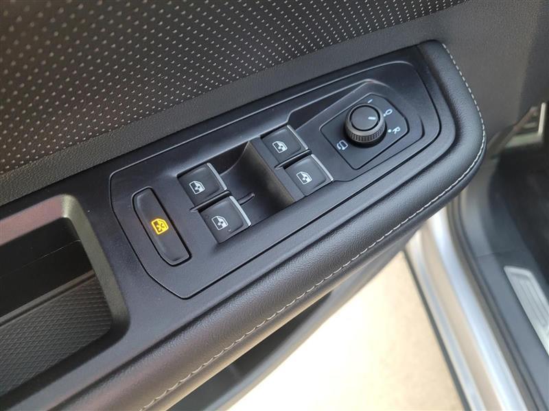 Volkswagen Atlas Cross Sport SEL Premium R-Line 4MOTION 2024