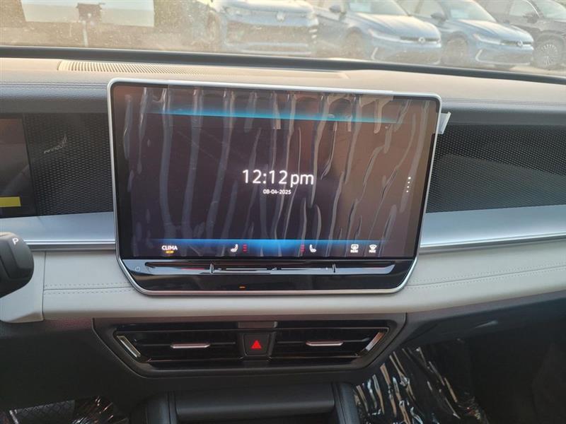 Volkswagen Tiguan SE 2025