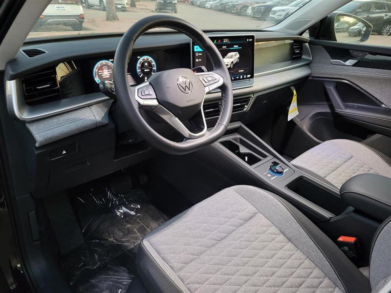 Volkswagen Tiguan S 2025