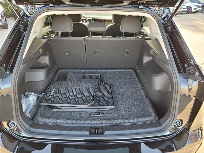 Volkswagen Tiguan S 2025