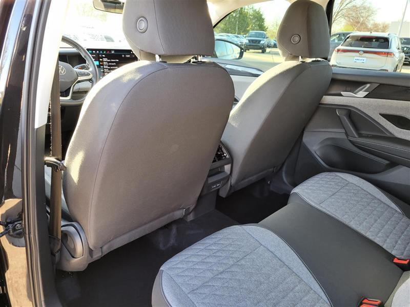 Volkswagen Tiguan S 2025