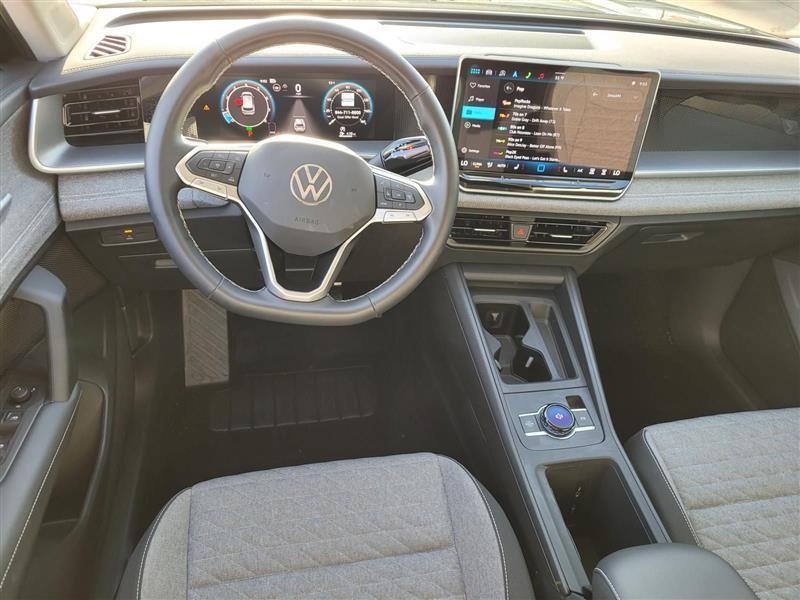 Volkswagen Tiguan S 2025