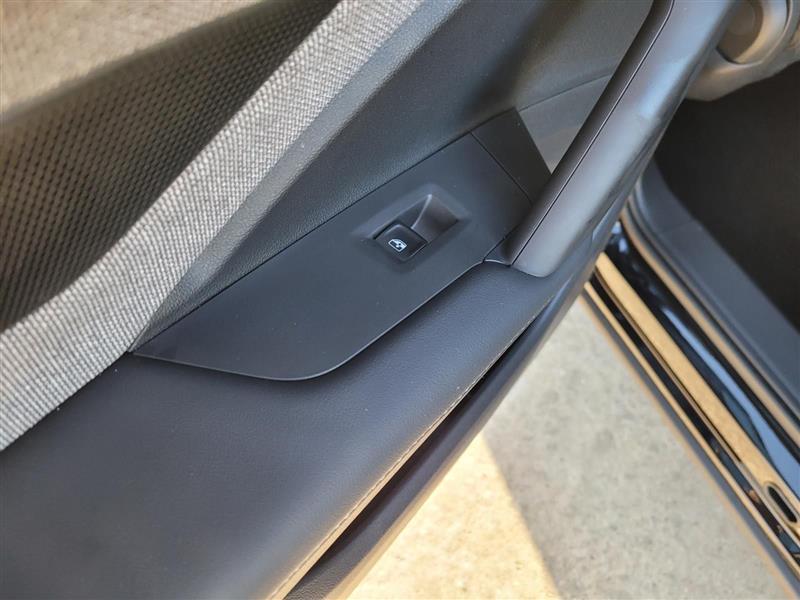 Volkswagen Tiguan S 2025