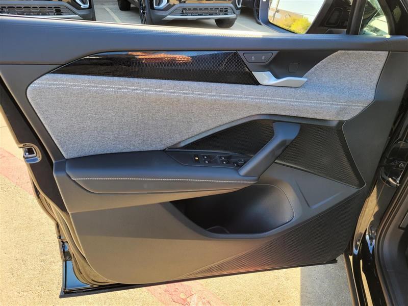 Volkswagen Tiguan S 2025