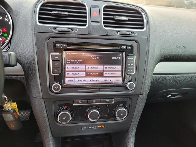 Volkswagen Golf 2.0L 2-Door TDI 2012