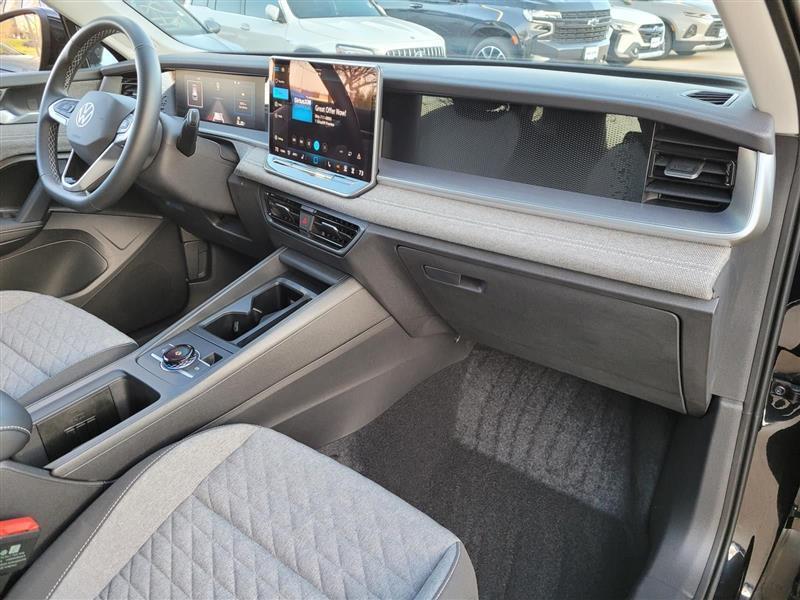 Volkswagen Tiguan S 2025