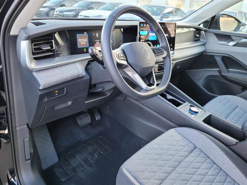 Volkswagen Tiguan S 2025