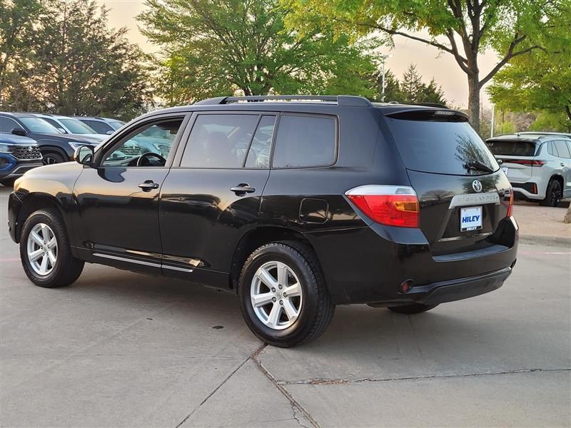 Toyota Highlander Sport 2WD 2010