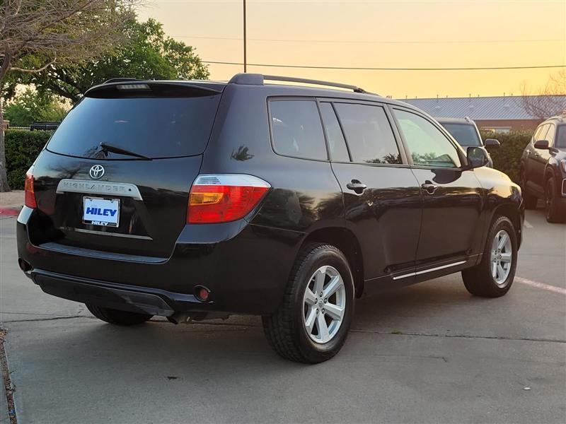 Toyota Highlander Sport 2WD 2010