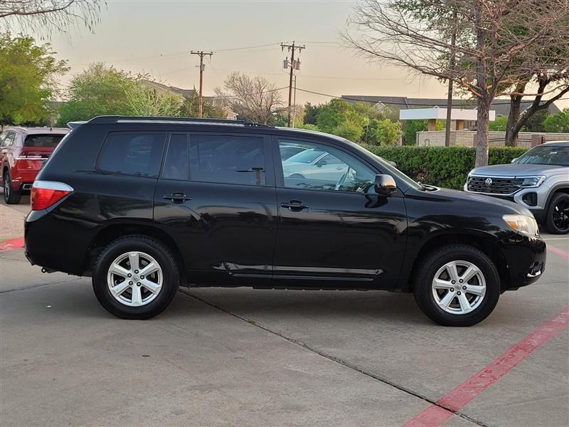 Toyota Highlander Sport 2WD 2010