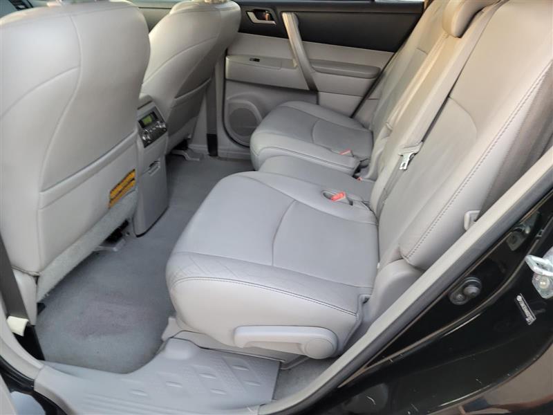 Toyota Highlander Sport 2WD 2010