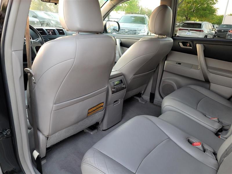 Toyota Highlander Sport 2WD 2010