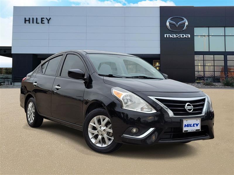 Nissan Versa  2018