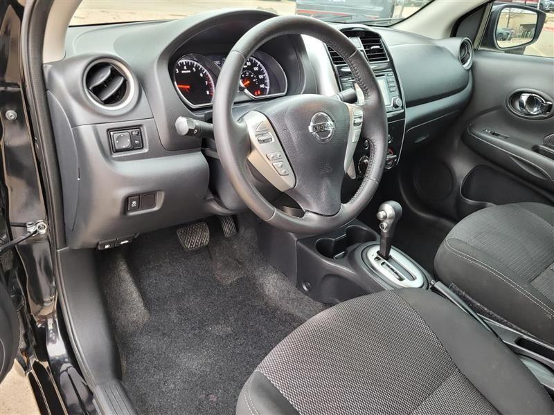 Nissan Versa  2018