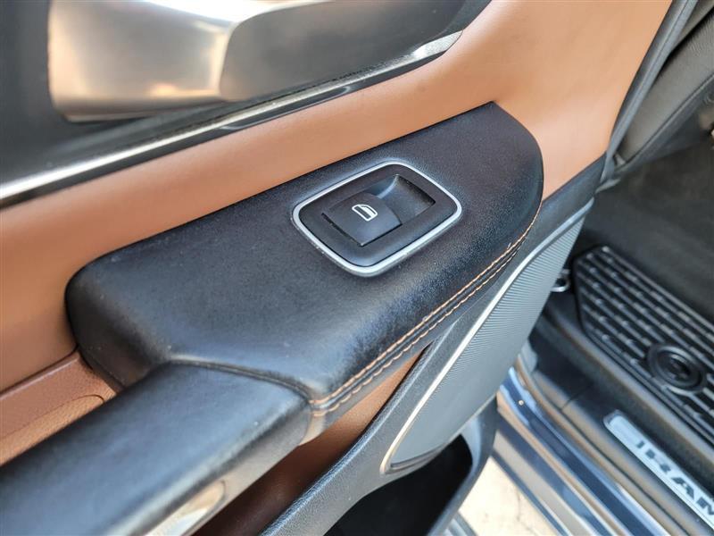 RAM 1500 Longhorn Crew Cab SWB 4WD 2020