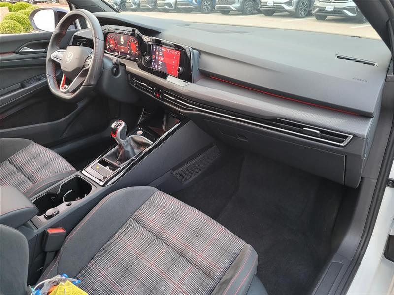 Volkswagen Golf GTI S 6M 2024