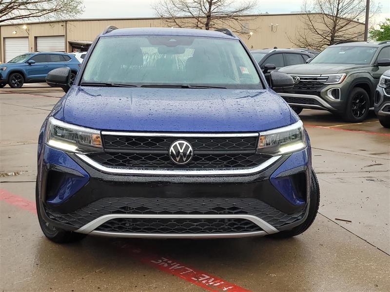 Volkswagen Taos S 2023