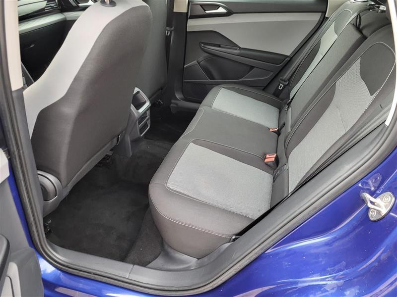 Volkswagen Taos S 2023