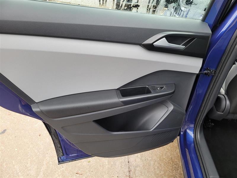 Volkswagen Taos S 2023