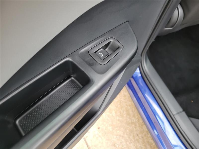 Volkswagen Taos S 2023